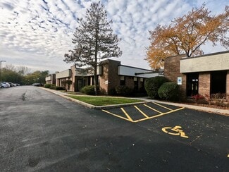 Plus de détails pour 3330 Dundee Rd, Northbrook, IL - Bureau à louer
