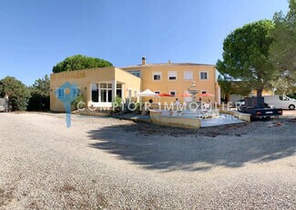 Plus de détails pour Local d’activités à vendre