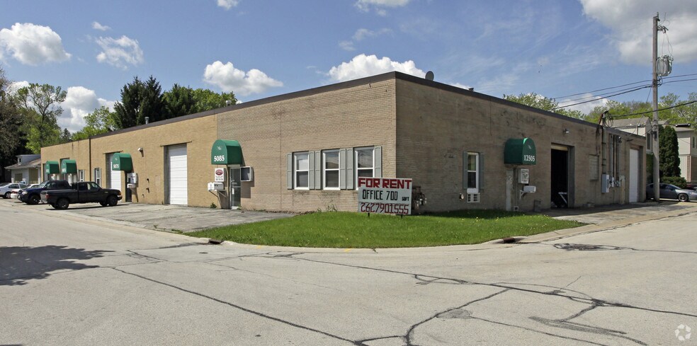 5071-5085 N 125th St, Butler, WI à louer - Photo principale – Image 1 sur 3