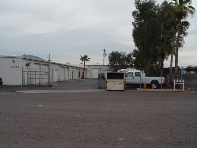 9609 N 21st Dr, Phoenix, AZ à louer - Photo de l’immeuble – Image 3 sur 6