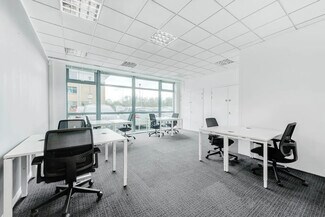 Plus de détails pour 13 Rue Camille Desmoulins, Issy-les-Moulineaux - Bureau à louer