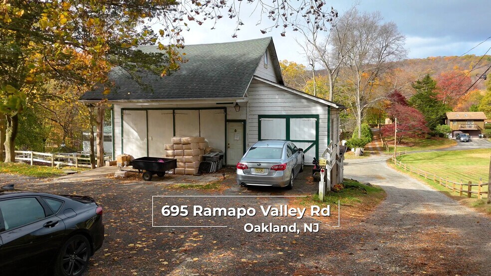 695 Ramapo Valley Rd, Oakland, NJ à vendre - Vidéo sur l’annonce professionnelle – Image 2 sur 4
