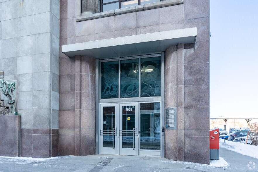 5935-5955 Rue Saint-Laurent, Lévis, QC à louer - Photo de l’immeuble – Image 3 sur 3