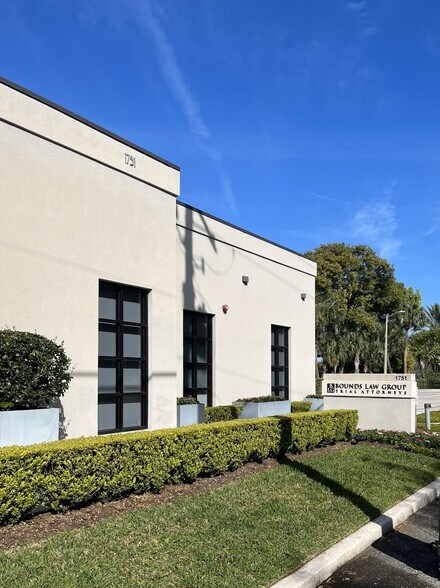 1751 N Park Ave, Maitland, FL à louer - Photo de l’immeuble – Image 2 sur 9