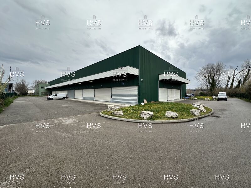72 Boulevard De L'Europe, Vitrolles à louer Photo de l’immeuble– Image 1 sur 10