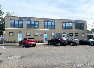 Plus de détails pour 44 Green St, Huntington, NY - Bureau à louer