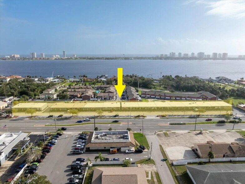 2260-2307 S Ridgewood Ave, Daytona Beach, FL à louer - Photo de l’immeuble – Image 3 sur 4