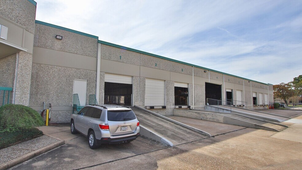 3701-3749 Yale St, Houston, TX à louer - Photo de l’immeuble – Image 3 sur 13