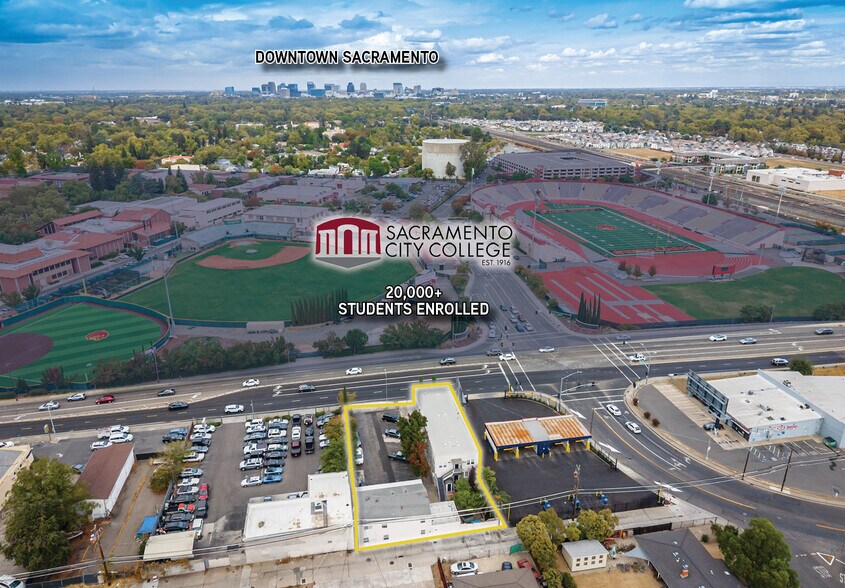 2226-2230 Sutterville Rd, Sacramento, CA à vendre - Photo de l’immeuble – Image 2 sur 24