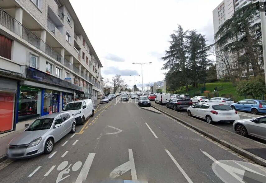 Local commercial dans Lyon à louer - Photo de l’immeuble – Image 3 sur 4