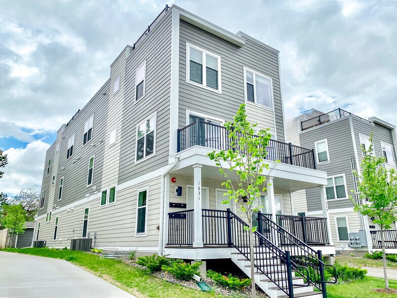 1623-1629 Marshall NE st, Minneapolis, MN à vendre - Photo de l’immeuble – Image 1 sur 7