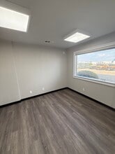 1663 Hickory Dr, Haltom City, TX à louer Photo intérieure– Image 2 sur 6