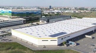 Plus de détails pour Calle Lucio Emilio Cándido, 12, Alcalá de Henares - Industriel/Logistique à louer