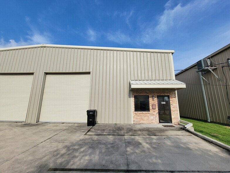 2647 Florida Ave, Kenner, LA à louer - Photo de l’immeuble – Image 2 sur 2