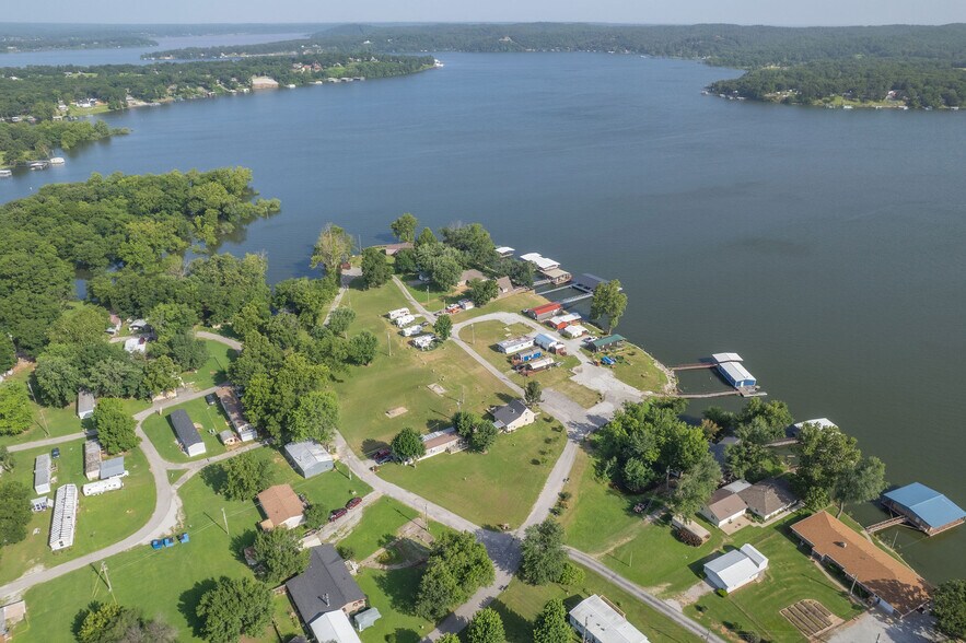64487 E 254 Loop, Grove, OK à vendre - Photo de l’immeuble – Image 2 sur 33