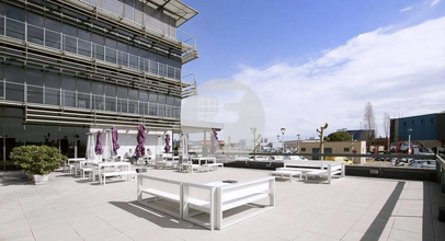 Bureau dans El Prat de Llobregat, Barcelona à louer Photo de l’immeuble– Image 2 sur 11