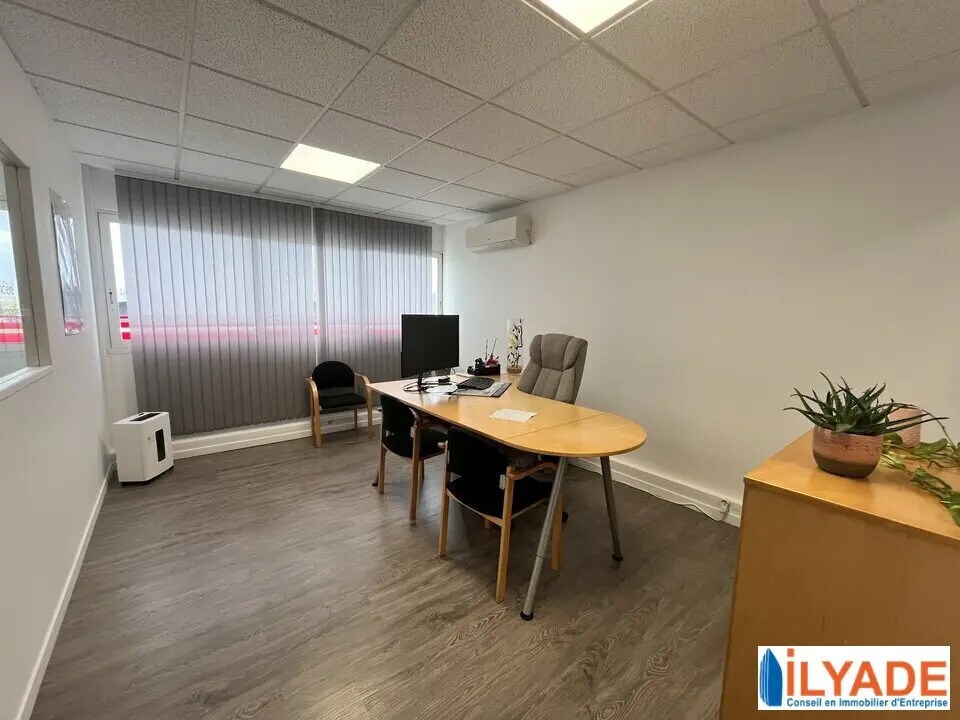 Bureau dans Rousset à louer Photo intérieure– Image 1 sur 9