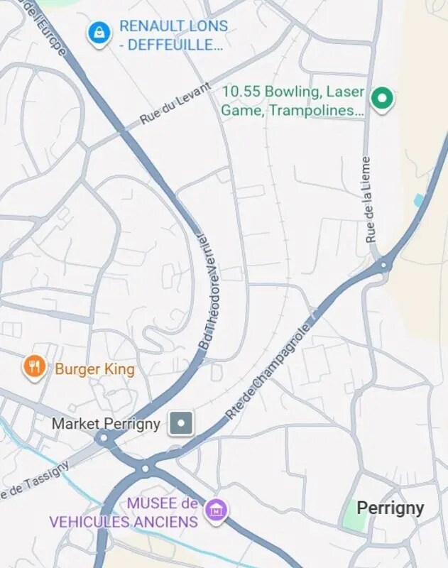 Local d'activités dans Lons-le-Saunier à vendre Photo de l’immeuble– Image 1 sur 2