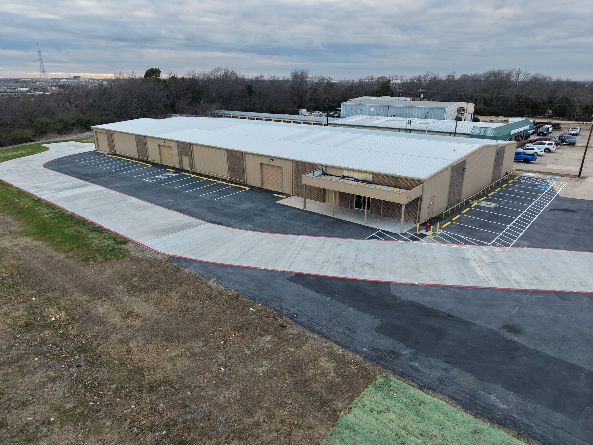 311 Gross Rd, Mesquite, TX à vendre Photo principale– Image 1 sur 4