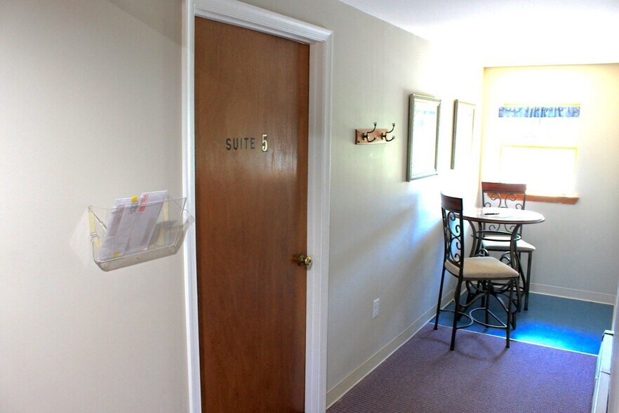 2135 Bustard Rd, Lansdale, PA à louer - Photo de l’immeuble – Image 2 sur 9