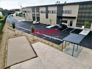 Plus de détails pour Local d'activités à louer