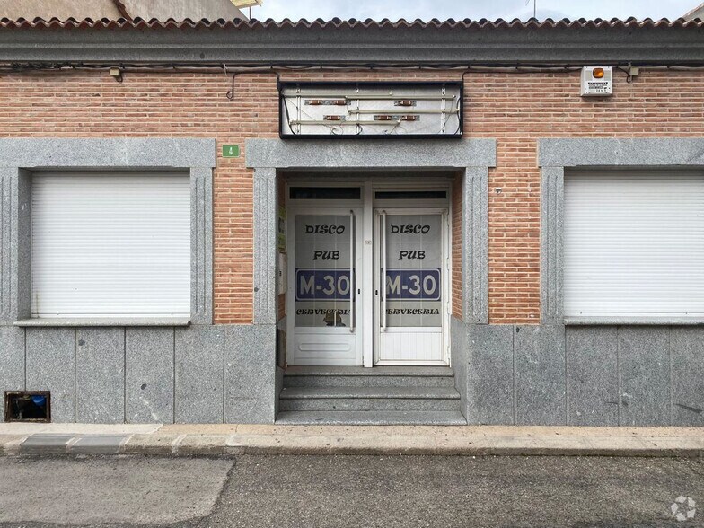 Local commercial dans Las Ventas con Peña Aguilera, Toledo à vendre - Photo de l’immeuble – Image 3 sur 10