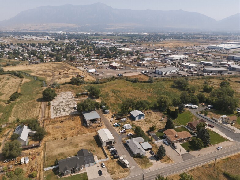 2274 W Pioneer Rd, Ogden, UT à vendre - Photo de l’immeuble – Image 3 sur 21