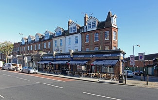Plus de détails pour 36-40 Queenstown Rd, Londres - Local commercial à louer