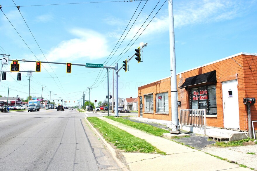 4228-4232 N Main St, Dayton, OH à vendre - Photo de l’immeuble – Image 3 sur 6
