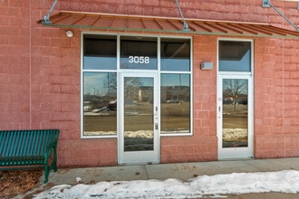 3012-3066 Village Park Dr, Plover, WI à louer Photo de l’immeuble– Image 2 sur 31