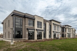 Plus de détails pour 2500 St. Laurent Blvd, Ottawa, ON - Bureau à vendre