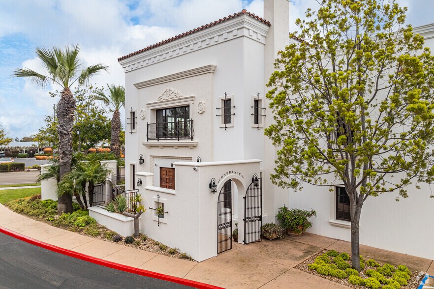 4650 Overland Ave, San Diego, CA à vendre - Photo de l’immeuble – Image 2 sur 15