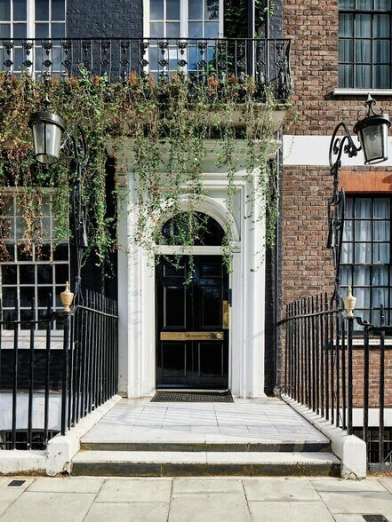 4-5 Manchester Sq, Londres à louer - Photo de l’immeuble – Image 2 sur 6