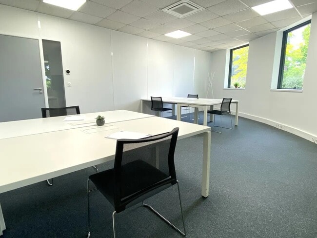 Plus de détails pour 99 Rue Pereire, Saint-Germain-en-Laye - Bureau à louer