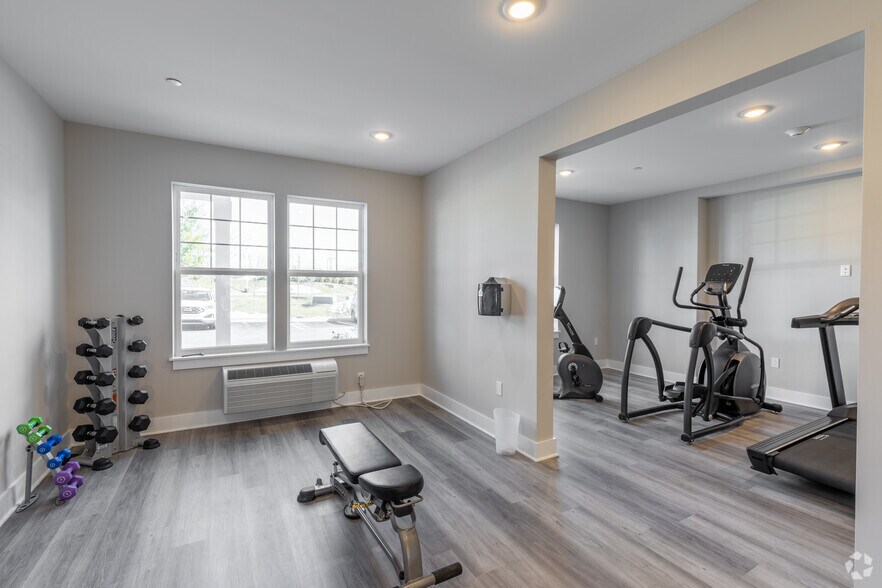 35 Violet Ave, Poughkeepsie, NY à louer - Photo intérieure – Image 3 sur 19