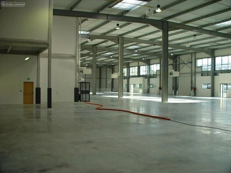 Industriel/Logistique dans Le Blanc-Mesnil à louer - Photo de l’immeuble – Image 3 sur 23