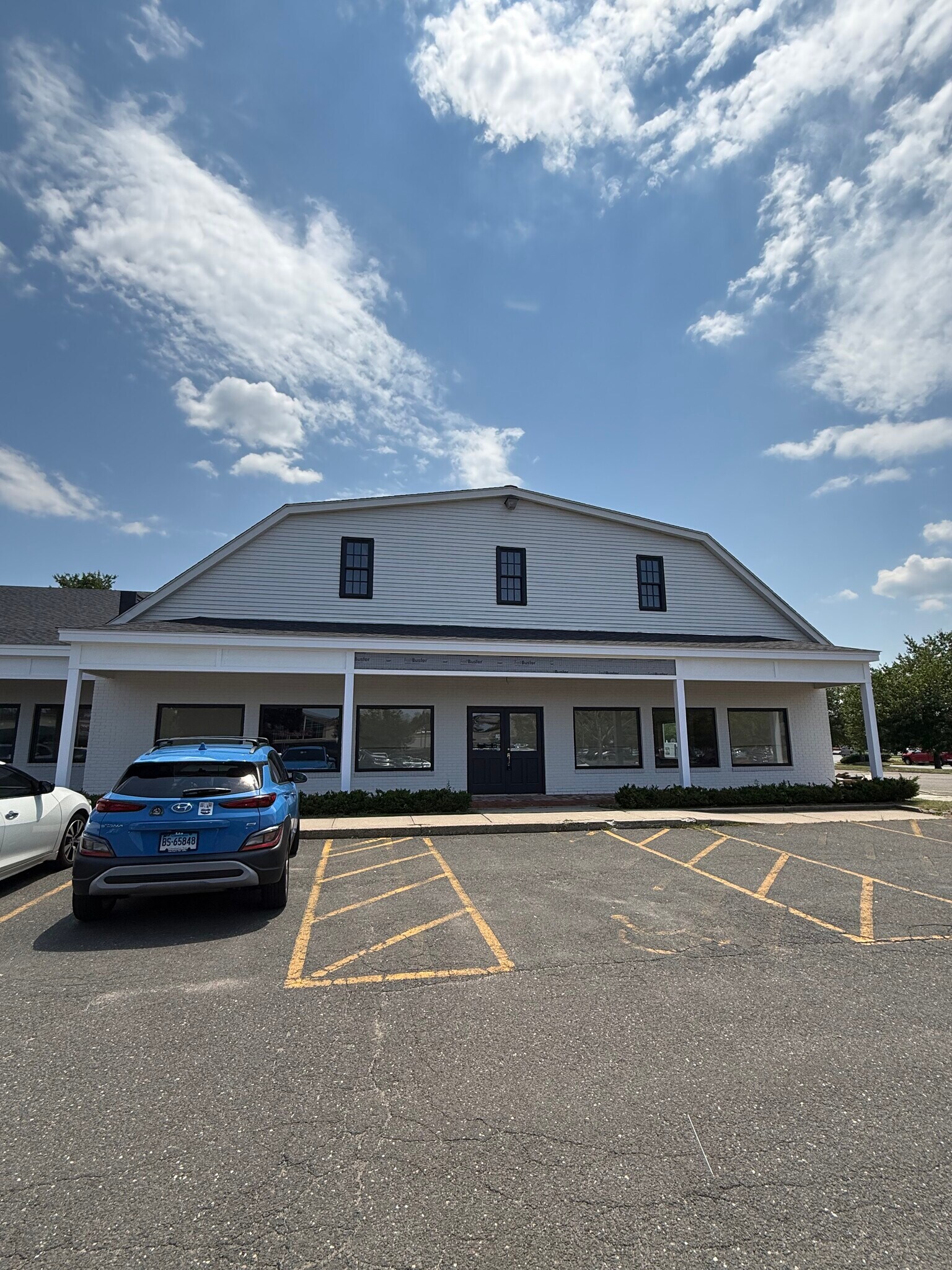 3039 Main St, Glastonbury, CT à louer Photo de l’immeuble– Image 1 sur 7
