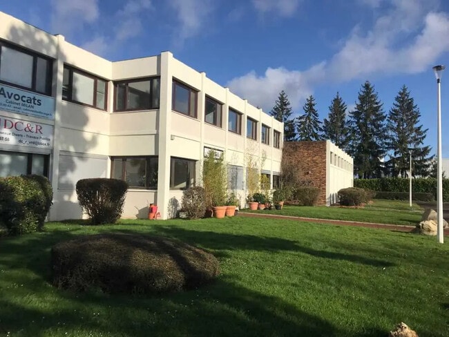 Plus de détails pour La Porte Des Loges, Les Loges-en-Josas - Local d'activités à louer