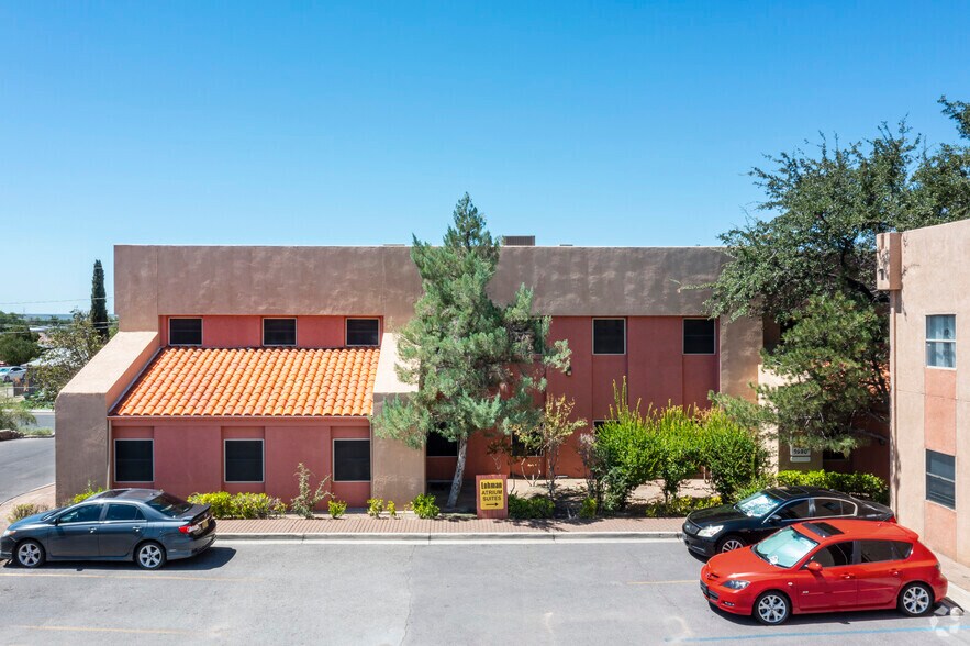 1990 E Lohman Ave, Las Cruces, NM à vendre - Photo de l’immeuble – Image 2 sur 27