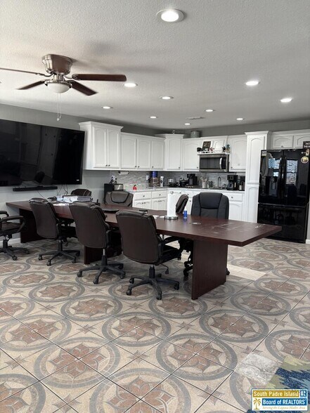 1683 Hwy 100, Port Isabel, TX à louer - Photo de l’immeuble – Image 2 sur 14