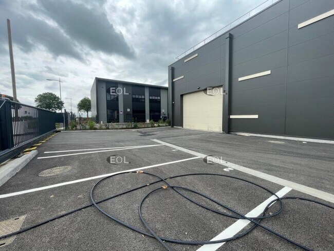 Plus de détails pour Industriel/Logistique à louer
