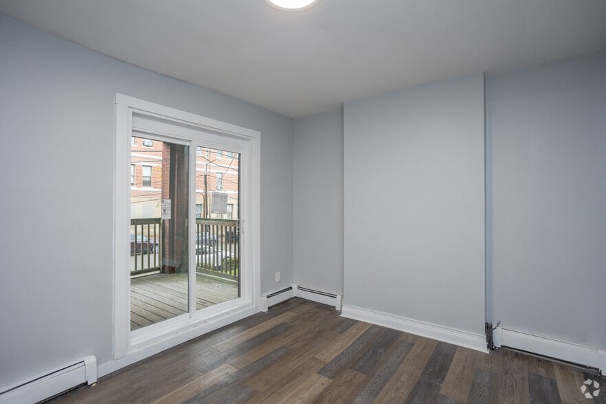 328 S Mathilda St, Pittsburgh, PA à vendre - Photo intérieure – Image 2 sur 19