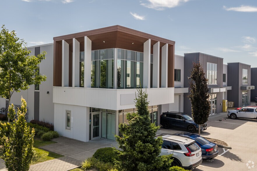 950 Seaborne Av, Port Coquitlam, BC à vendre - Photo de l’immeuble – Image 2 sur 4