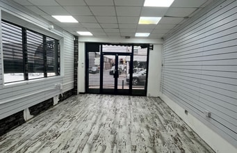 28A Bury New Rd, Manchester à louer Photo intérieure– Image 1 sur 3