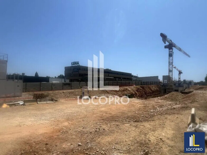 Local commercial dans Antibes à louer - Photo de la construction – Image 3 sur 7