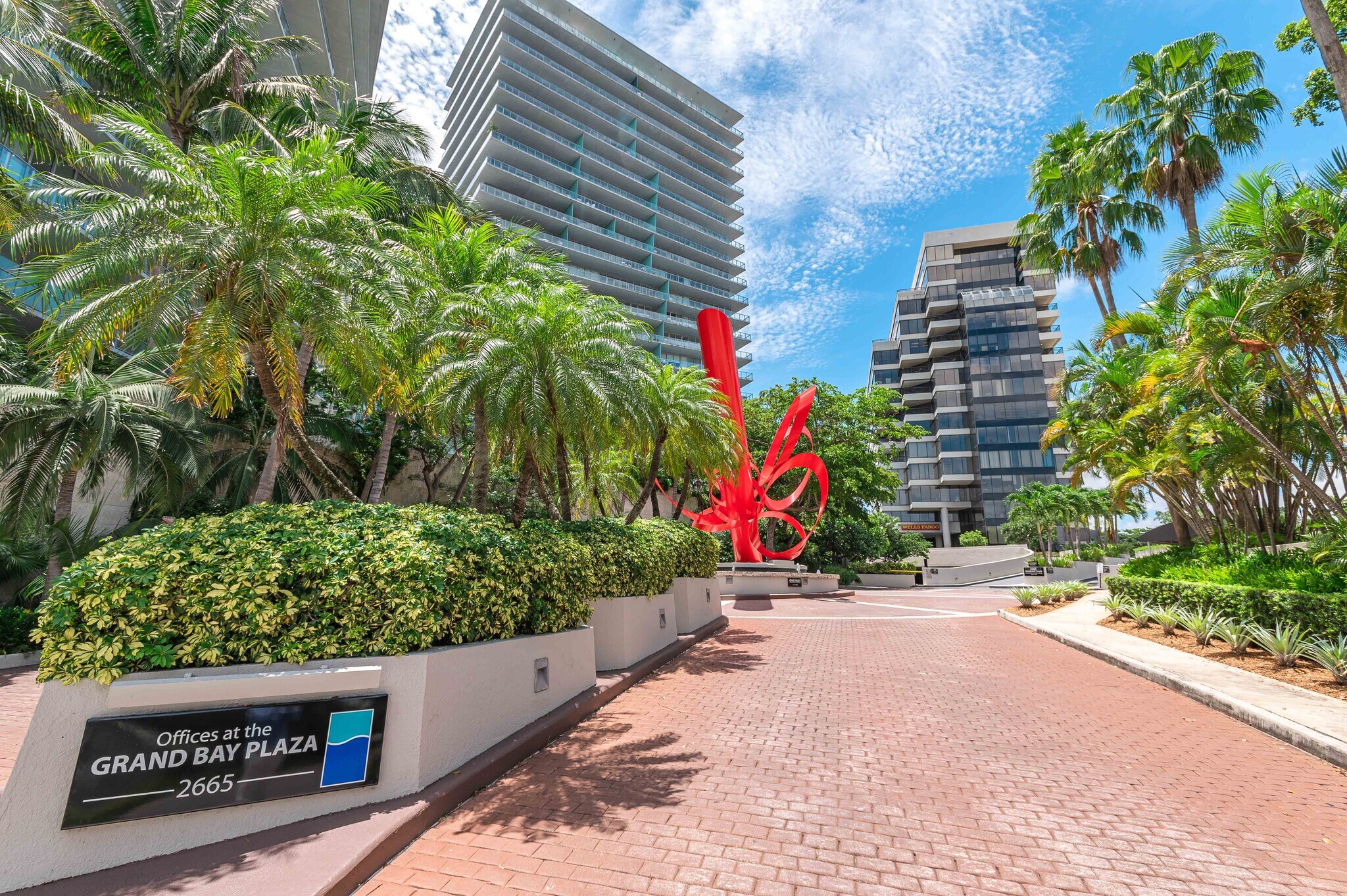 2665 S Bayshore Dr, Coconut Grove, FL à louer Photo principale– Image 1 sur 9