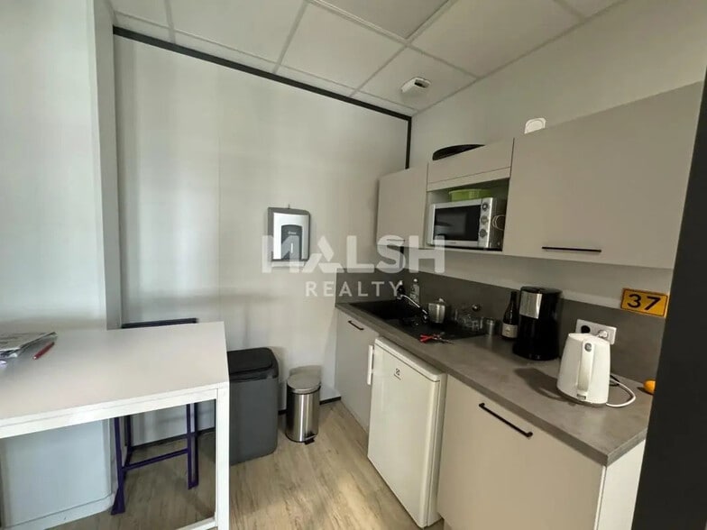 Bureau dans Saint-Étienne à vendre - Photo intérieure – Image 3 sur 6