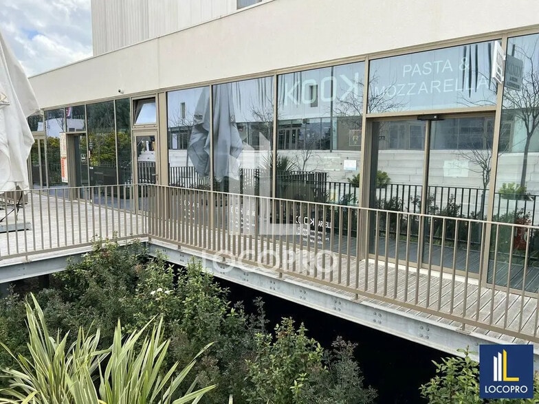 Local commercial dans La Ciotat à louer - Photo de l’immeuble – Image 1 sur 6