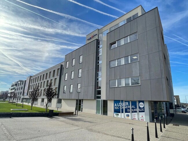 Plus de détails pour 54 Rue Gabriel Lippmann, Bezannes - Local commercial à louer
