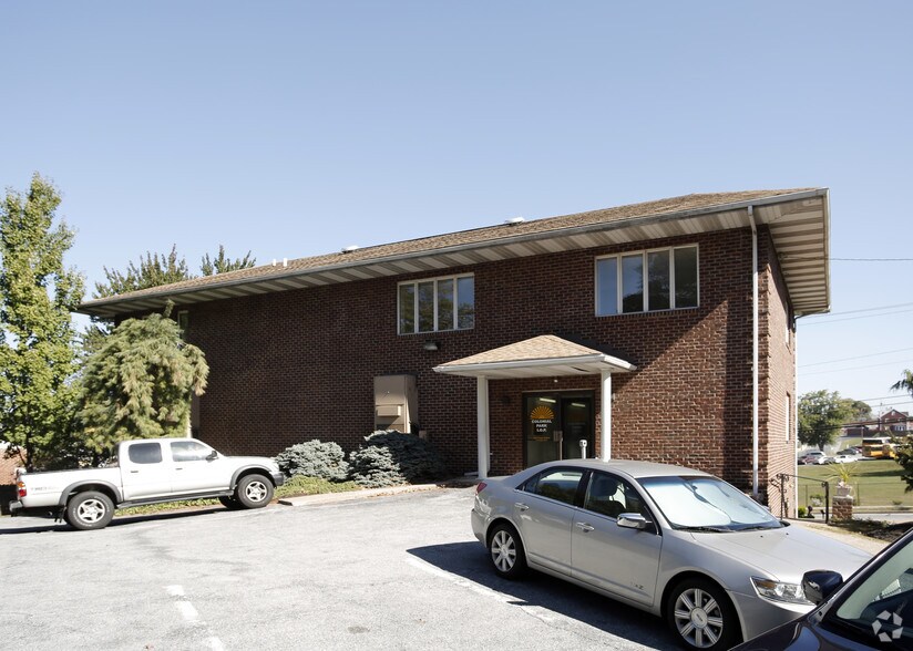 55 S Progress Ave, Harrisburg, PA à louer - Photo principale – Image 1 sur 40